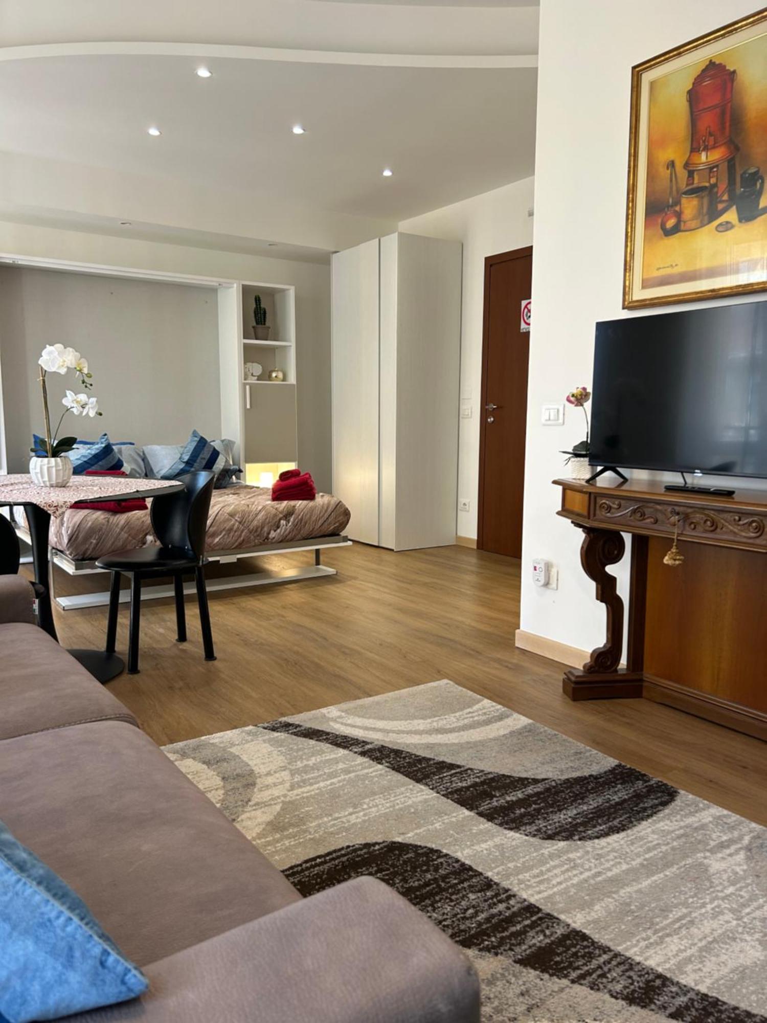 Valverde Apartment And Rooms Verona Luaran gambar